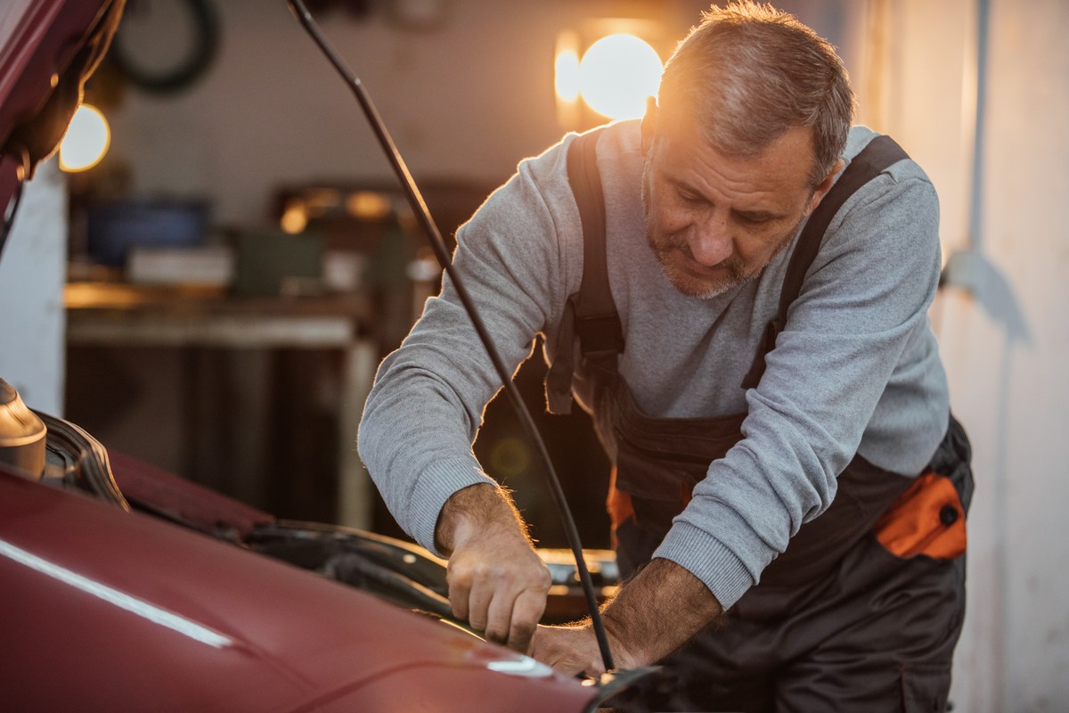 Dlaczego silnik traci moc i pali więcej?